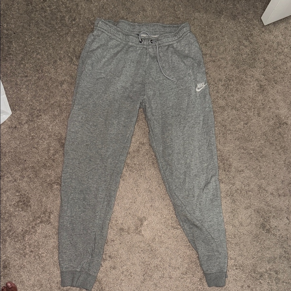 Nike Women’s Gray Jogger Pants